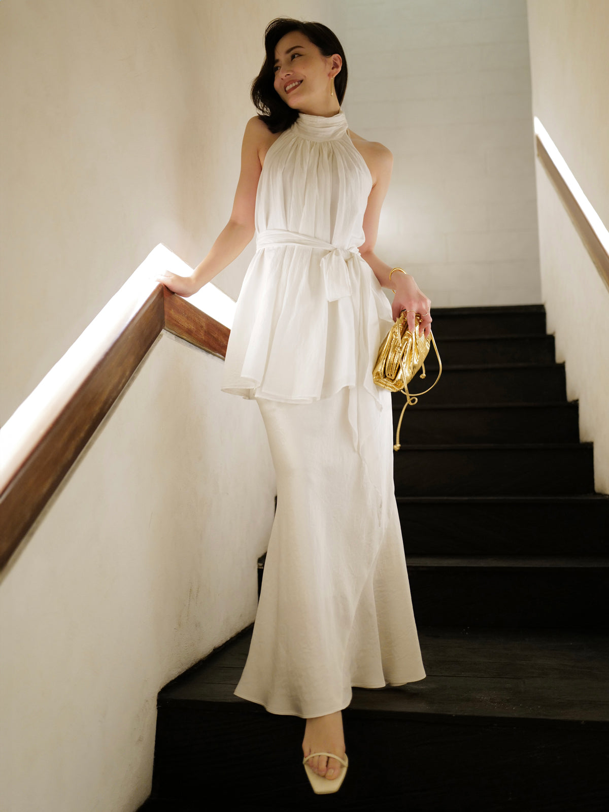 Indiaシルクブレンドバックオープンブラウス