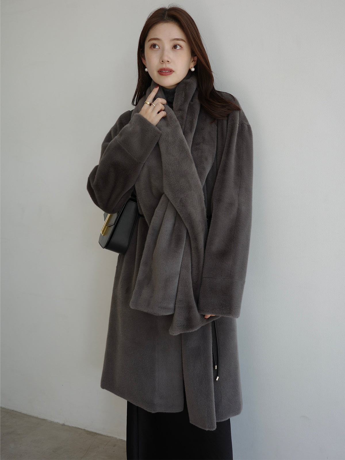 ECOPELノーカラーファーコート