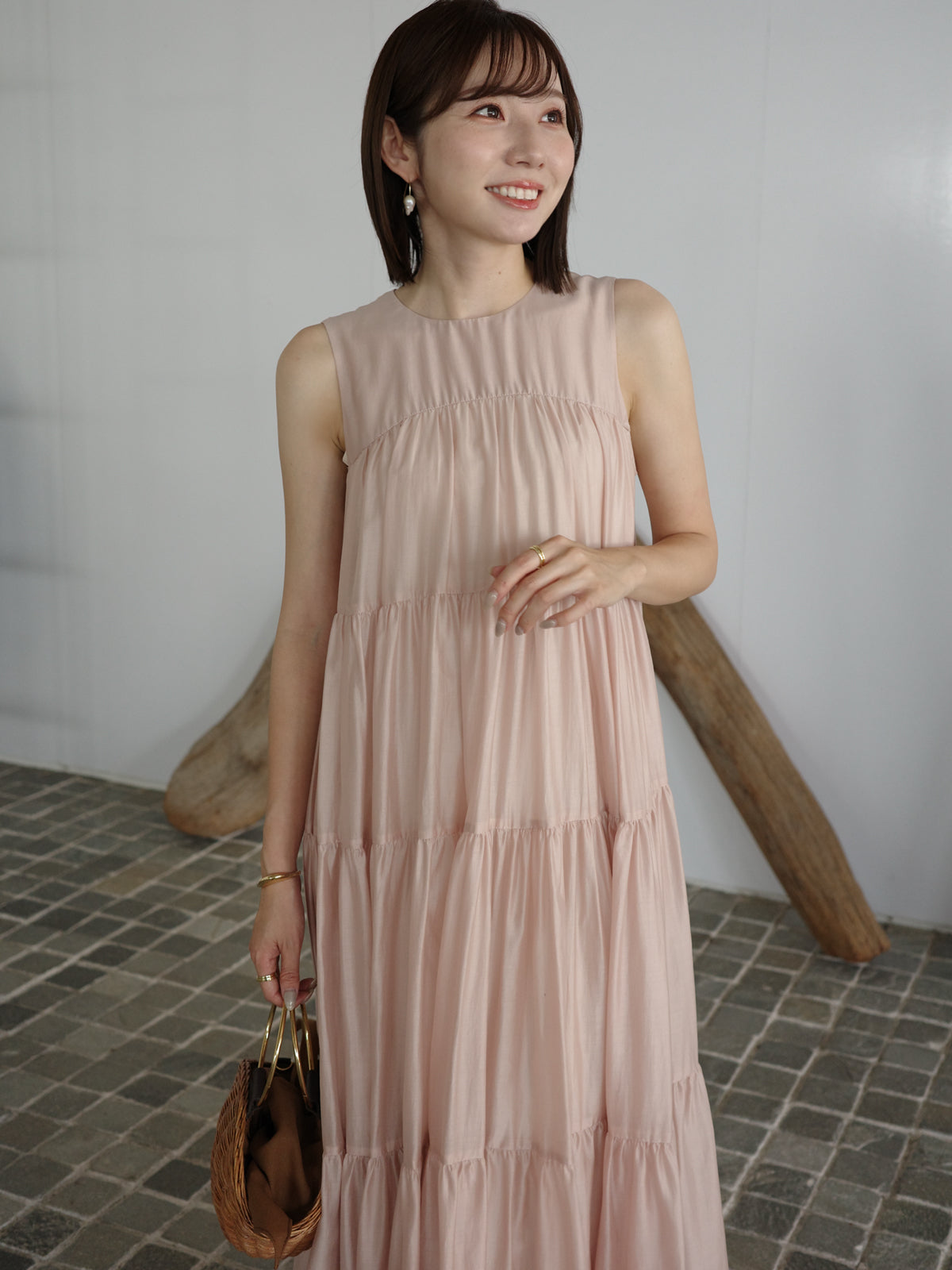 テンセルリッチオーガンティアードワンピース