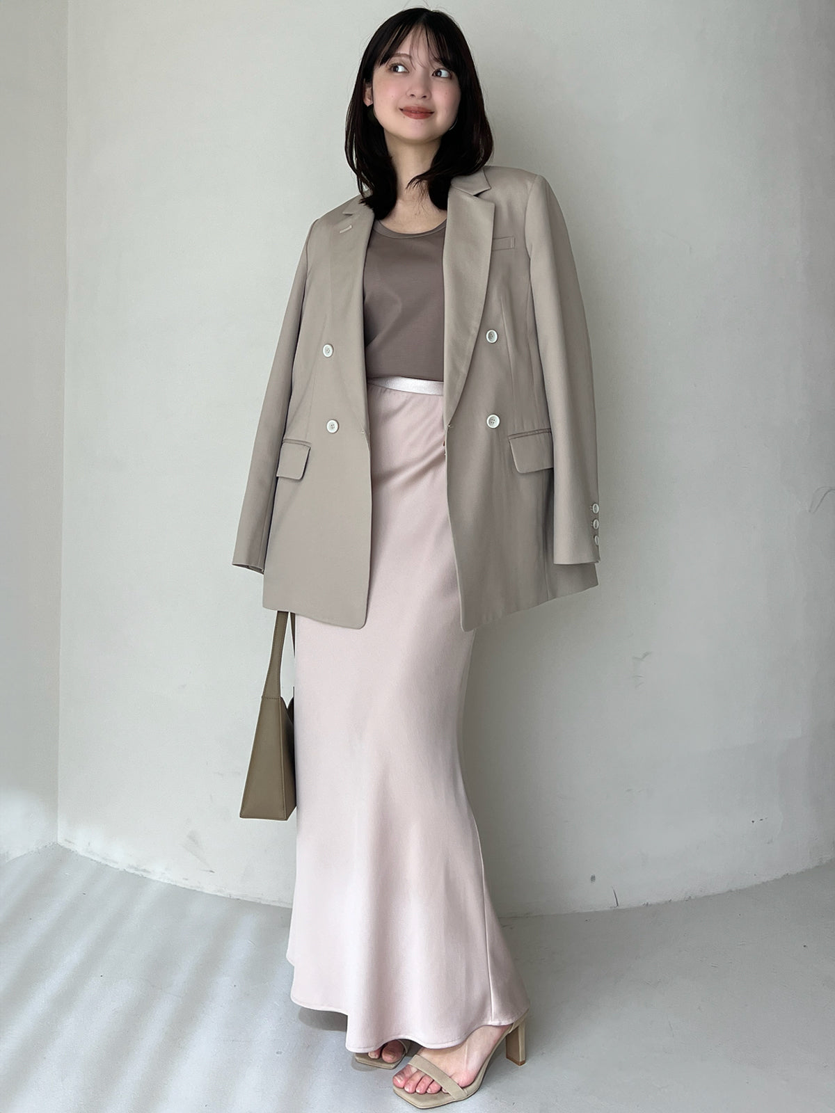 シルクタッチコットンUネックT