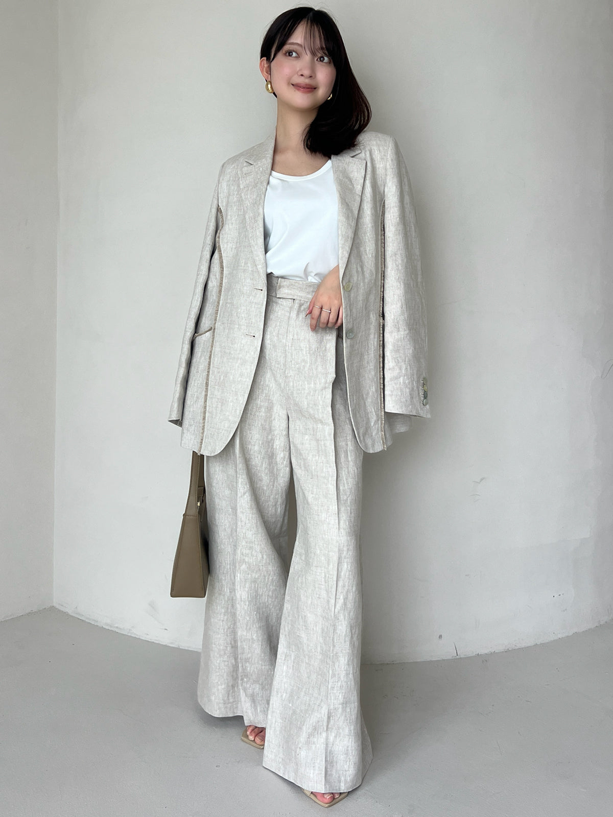 シルクタッチコットンUネックT