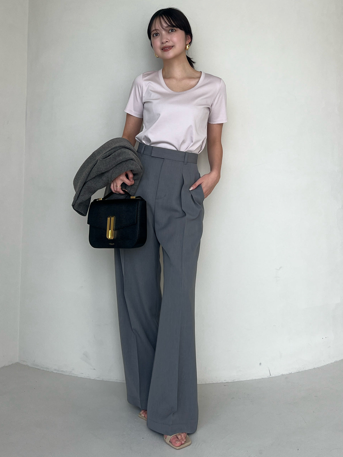 실크 터치 코튼 U넥 티