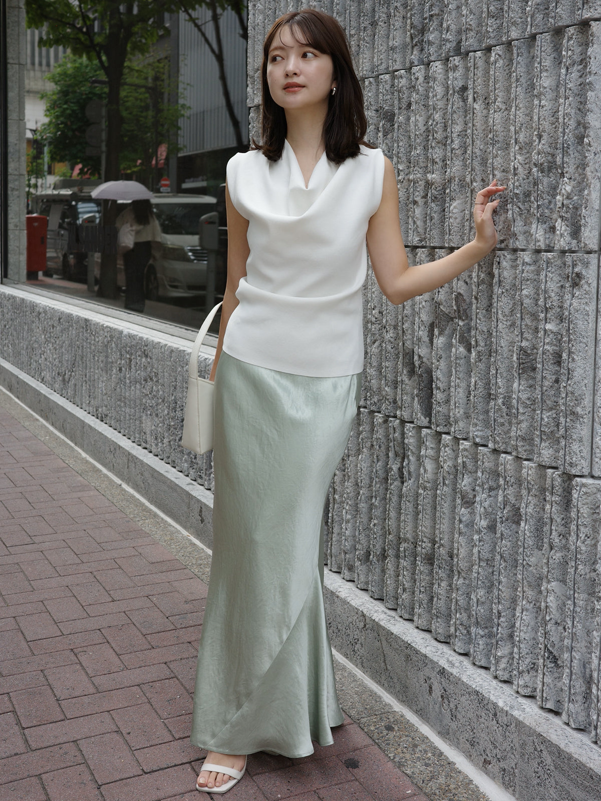 ドレープネックニットトップス