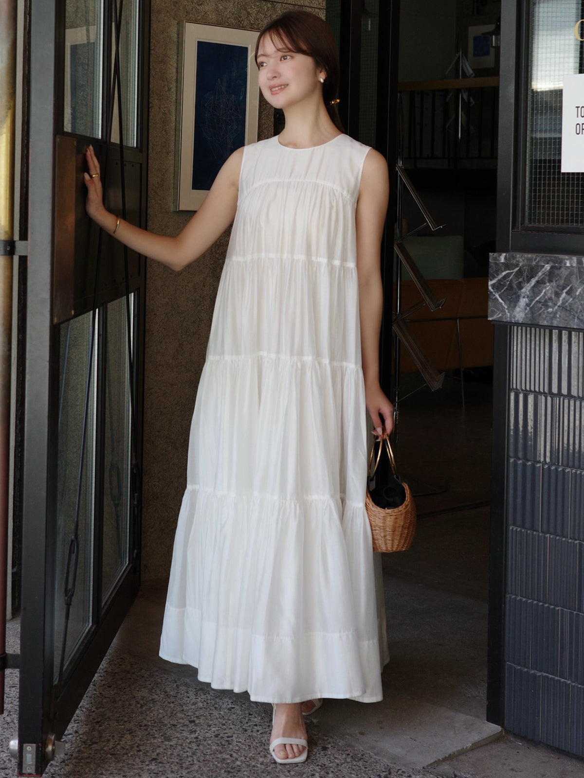 テンセルリッチオーガンティアードワンピース