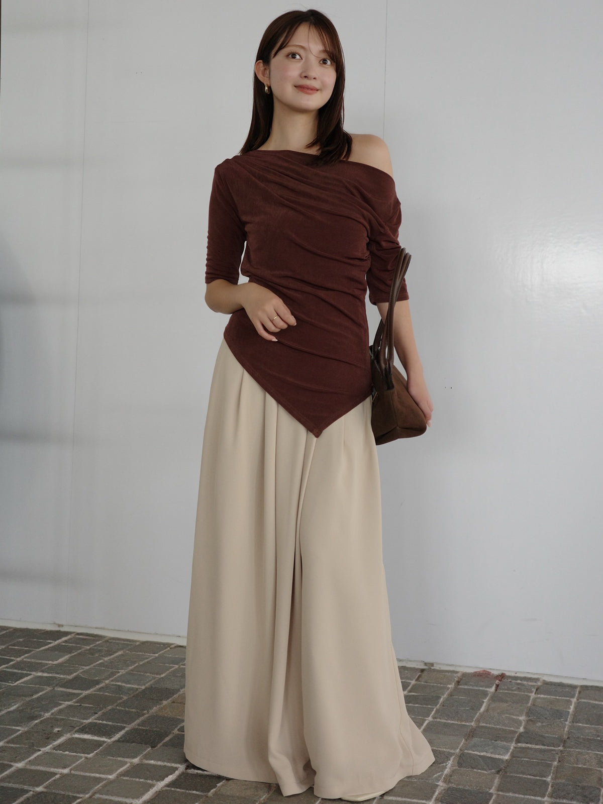 ライトダブルサテンハイウエストパンツ