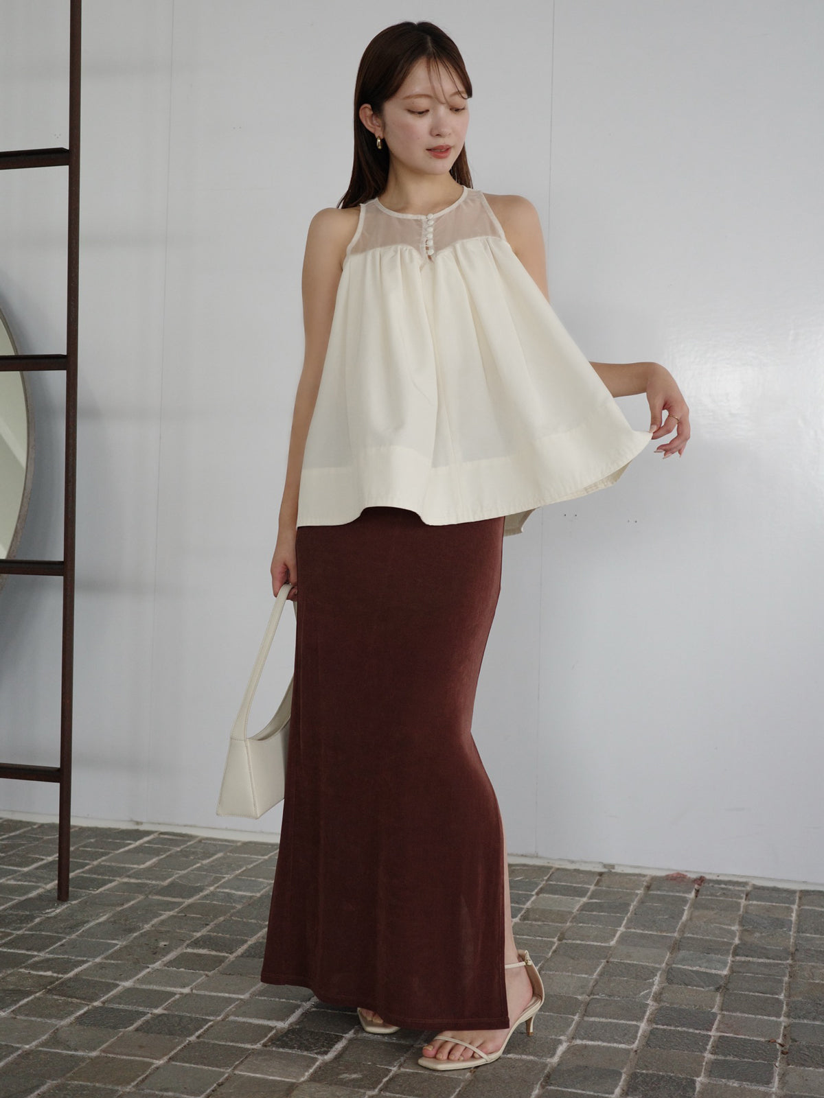 スプレッドフレアブラウス