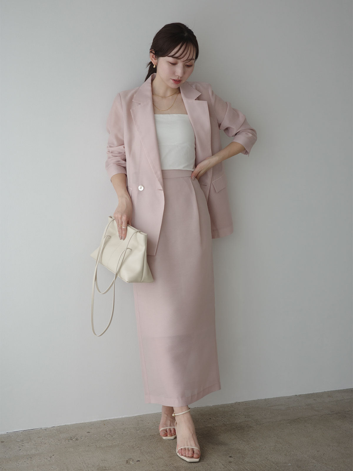 COLOR:PINK