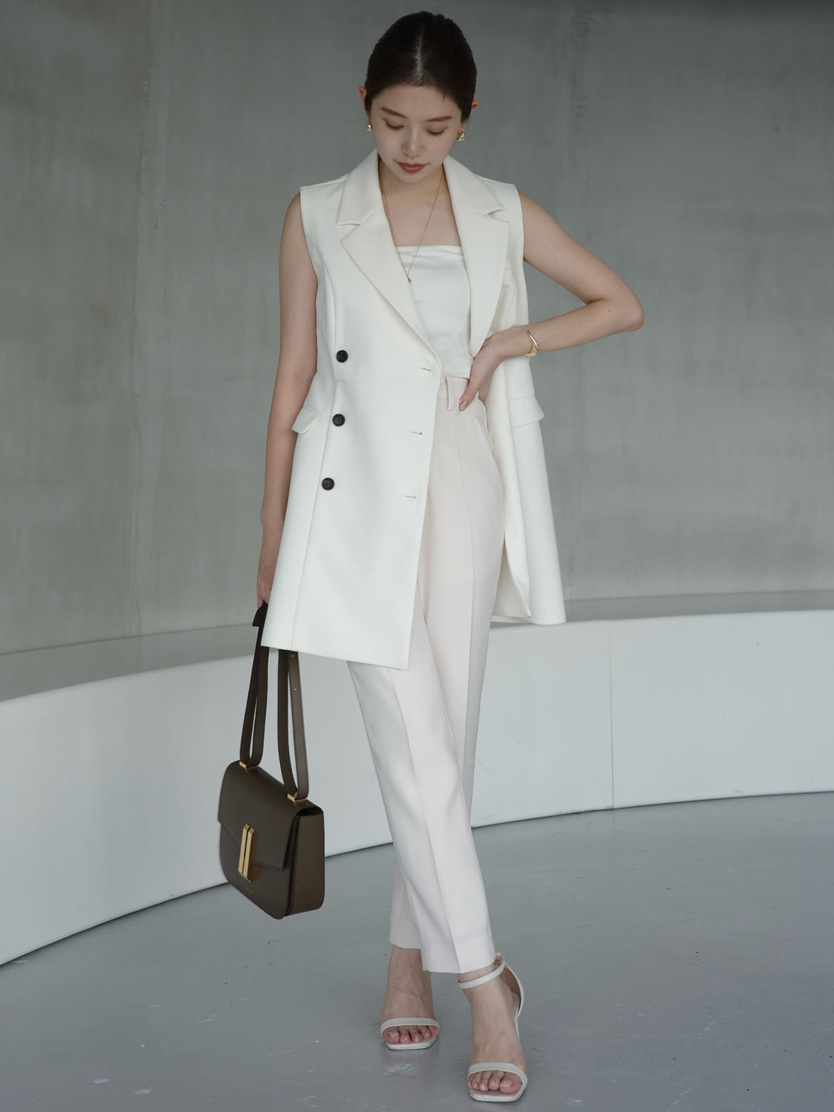 ハードツイルテーパードパンツ