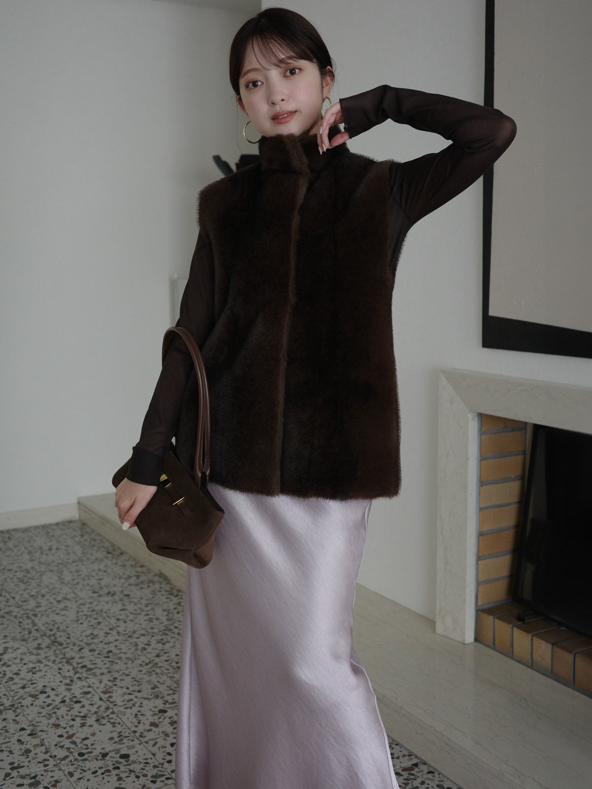 サテンナロースカート