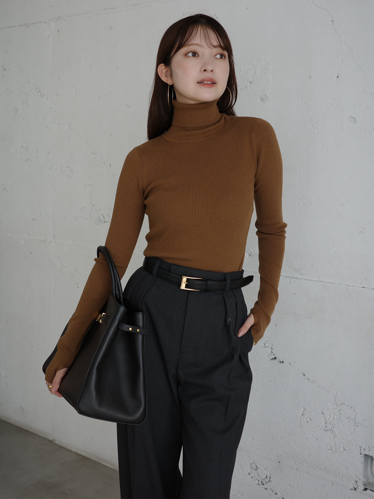 シルクカシミアブレンドフィットリブタートルニット