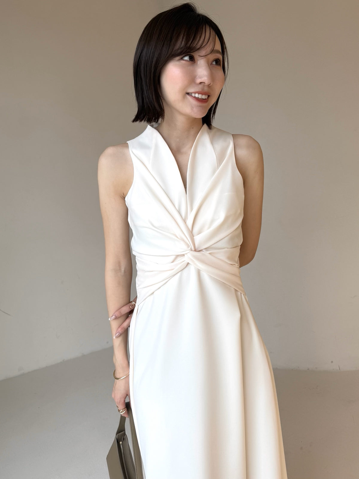 ツイストギャザーワンピース