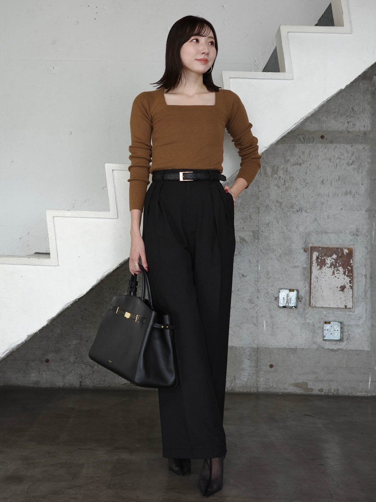 シルクカシミアブレンドデコルテリブニット