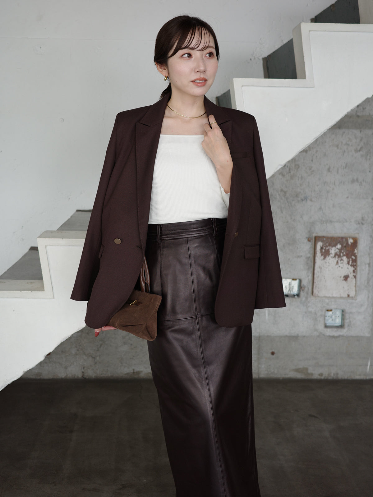 シルクカシミアブレンドデコルテリブニット