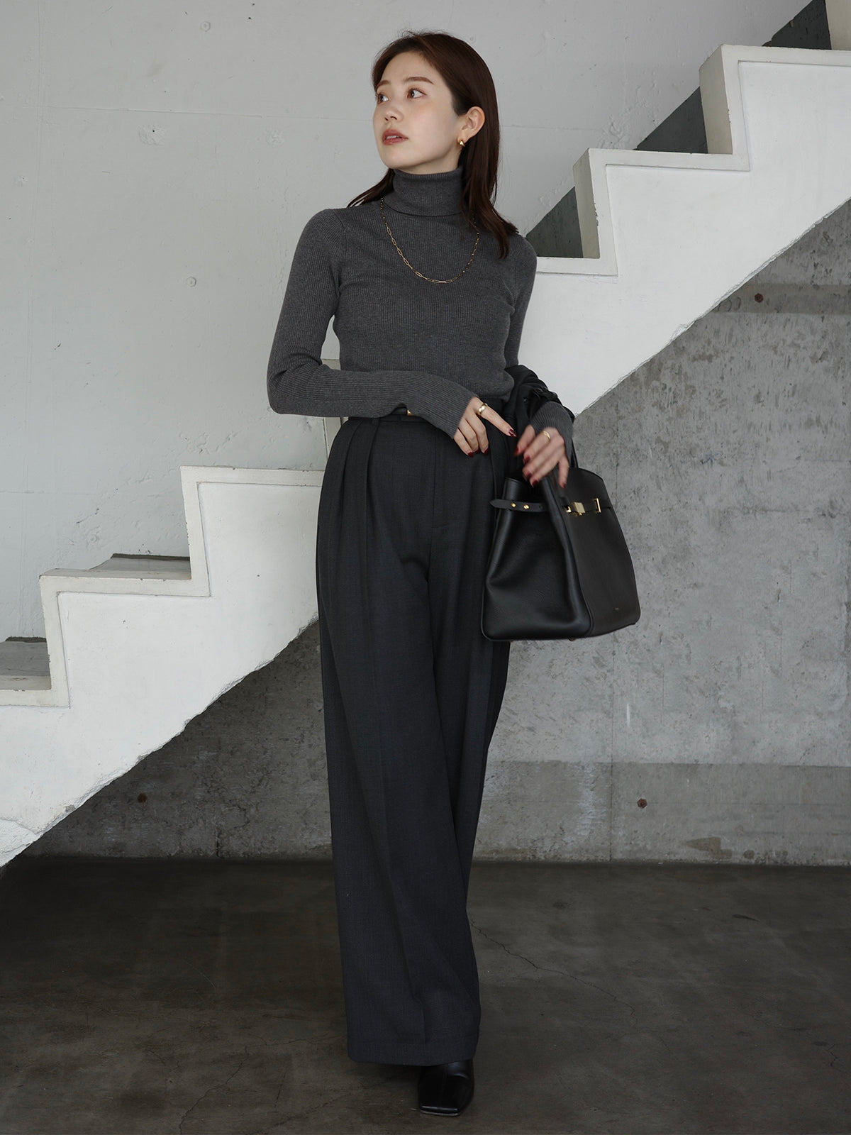 シルクカシミアブレンドフィットリブタートルニット