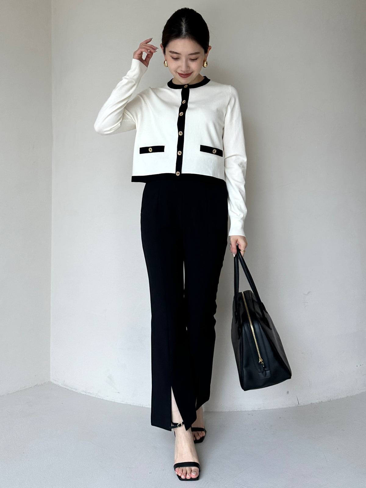 ストレッチスリットフレアパンツ