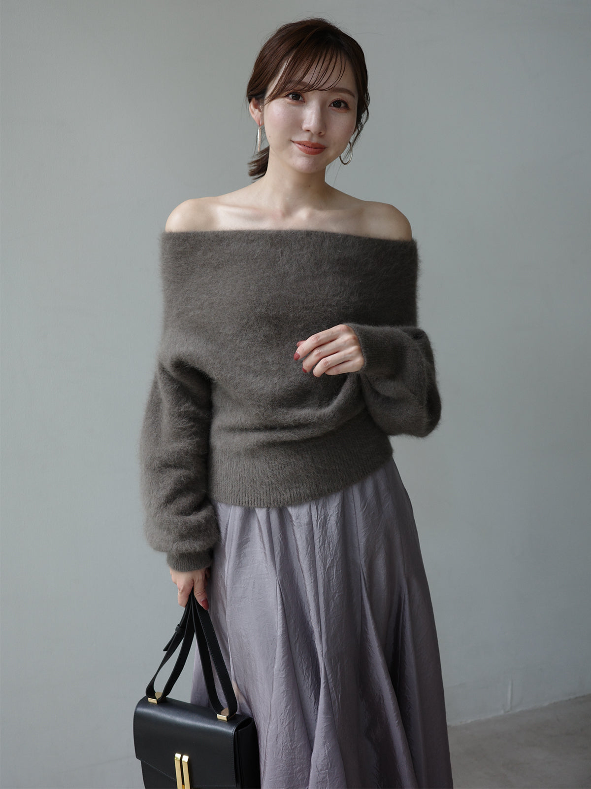 ラクーンフォックスオフショルニットプルオーバー