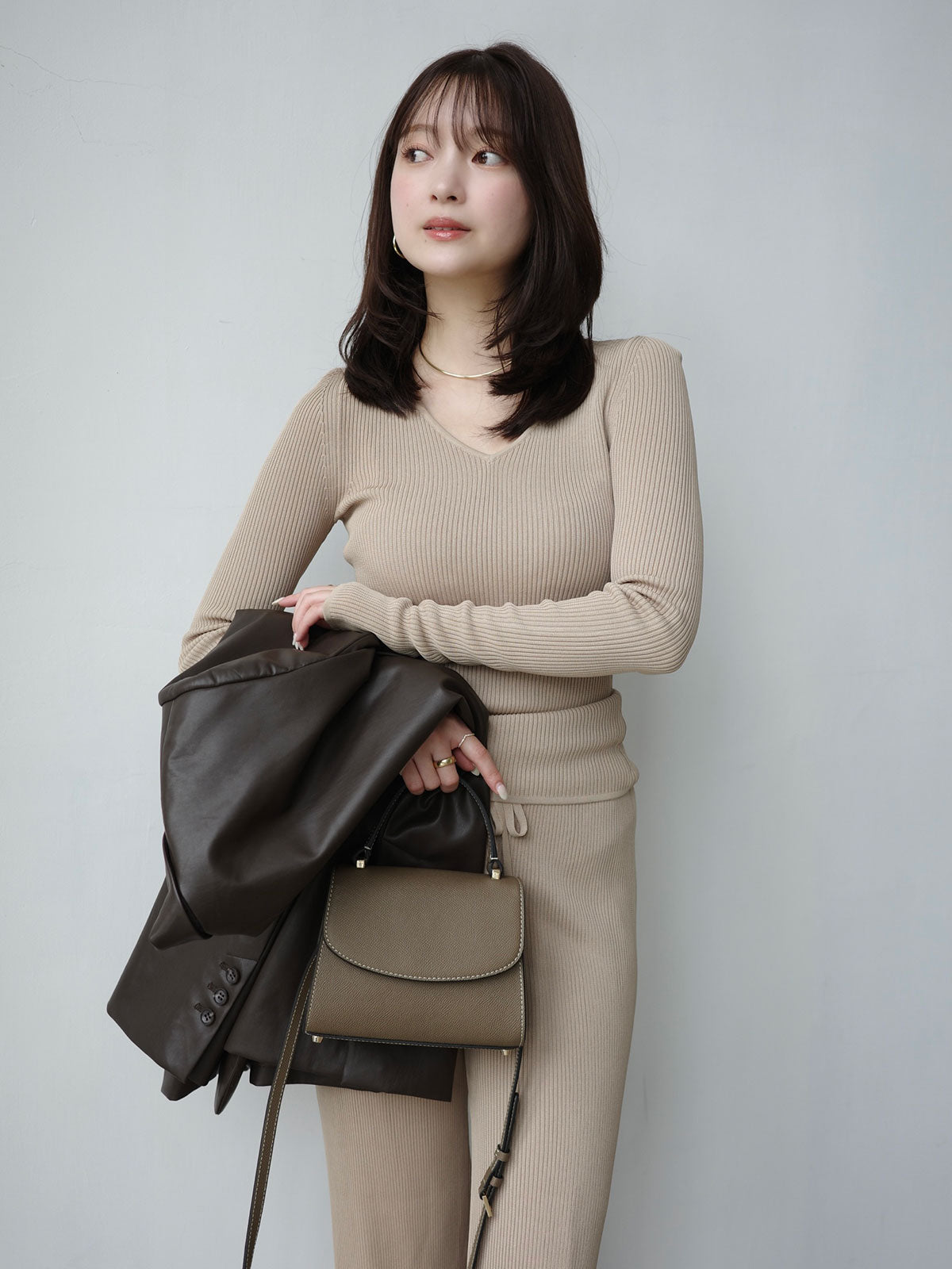 リュクスビスコースニットパンツ