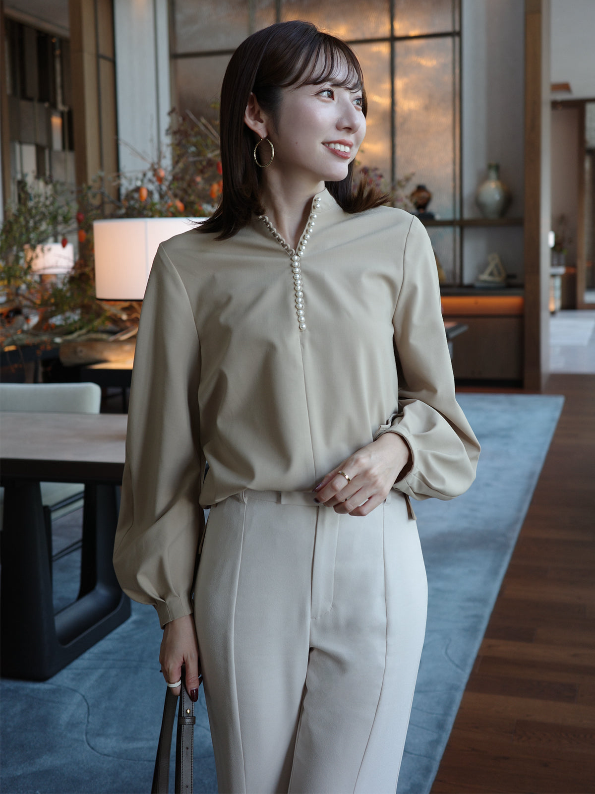 パールトリムブラウス