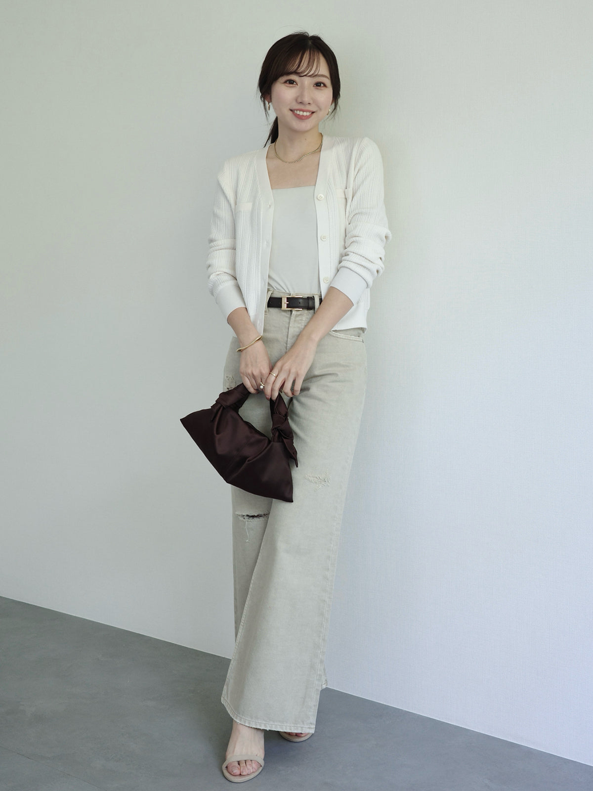 ダメージワイドデニム