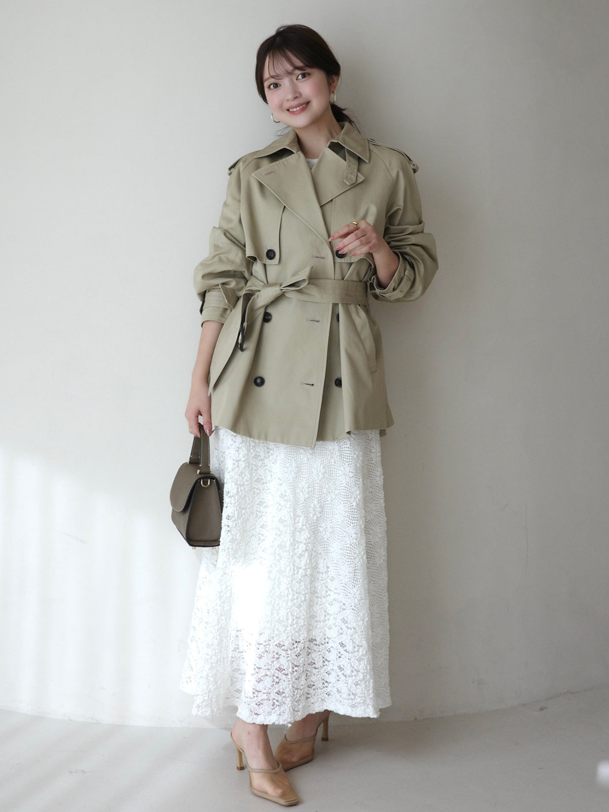 ハーフオーバートレンチコート