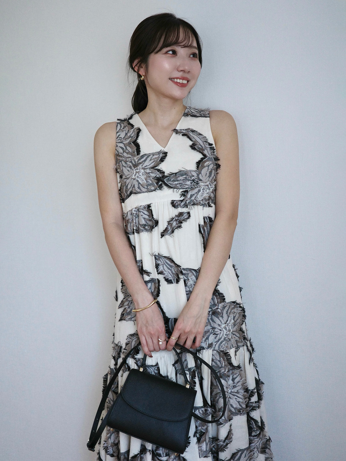 ボタニカルフラワーカットジャガードワンピース