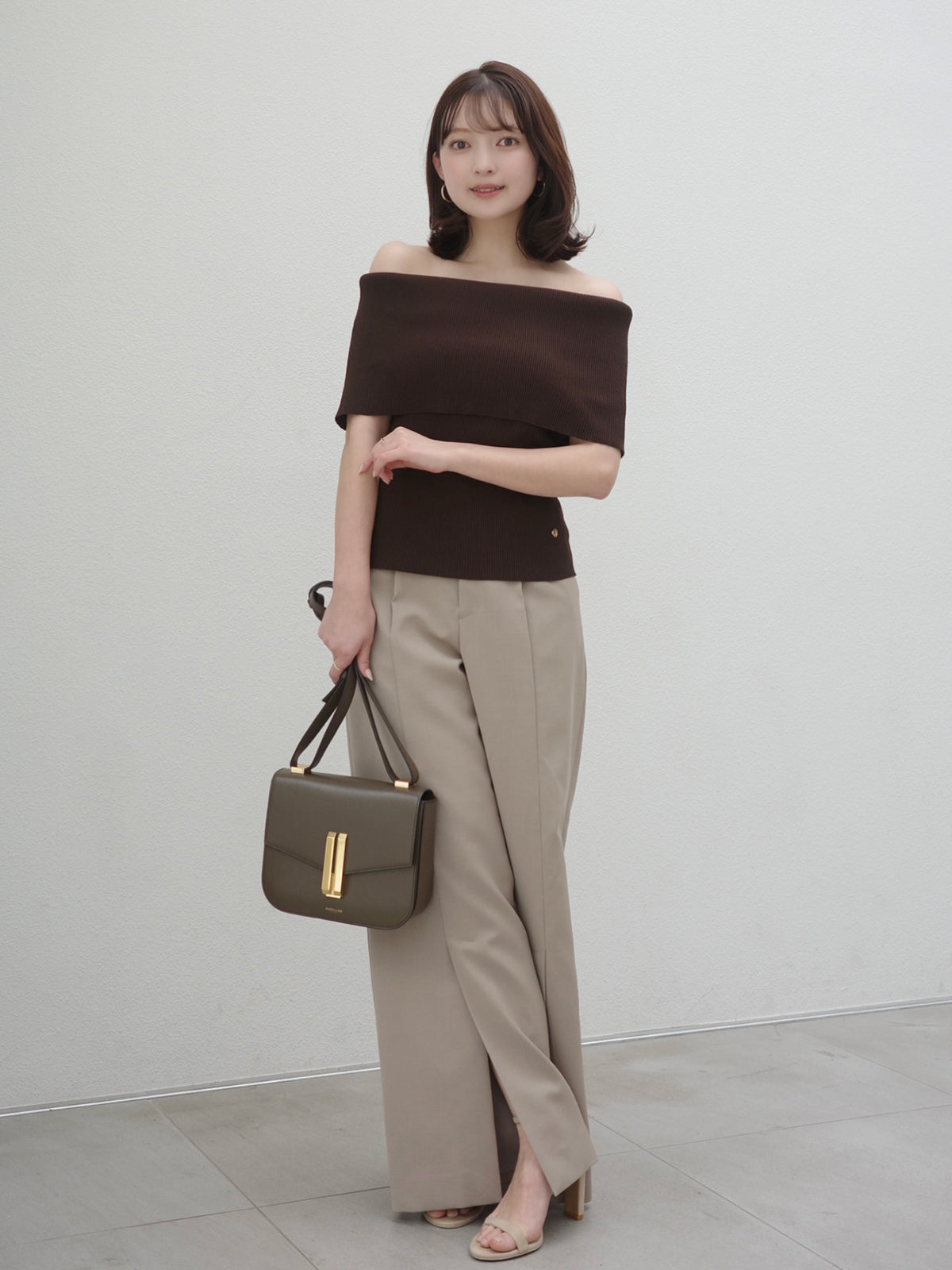 センタースリットワイドパンツ