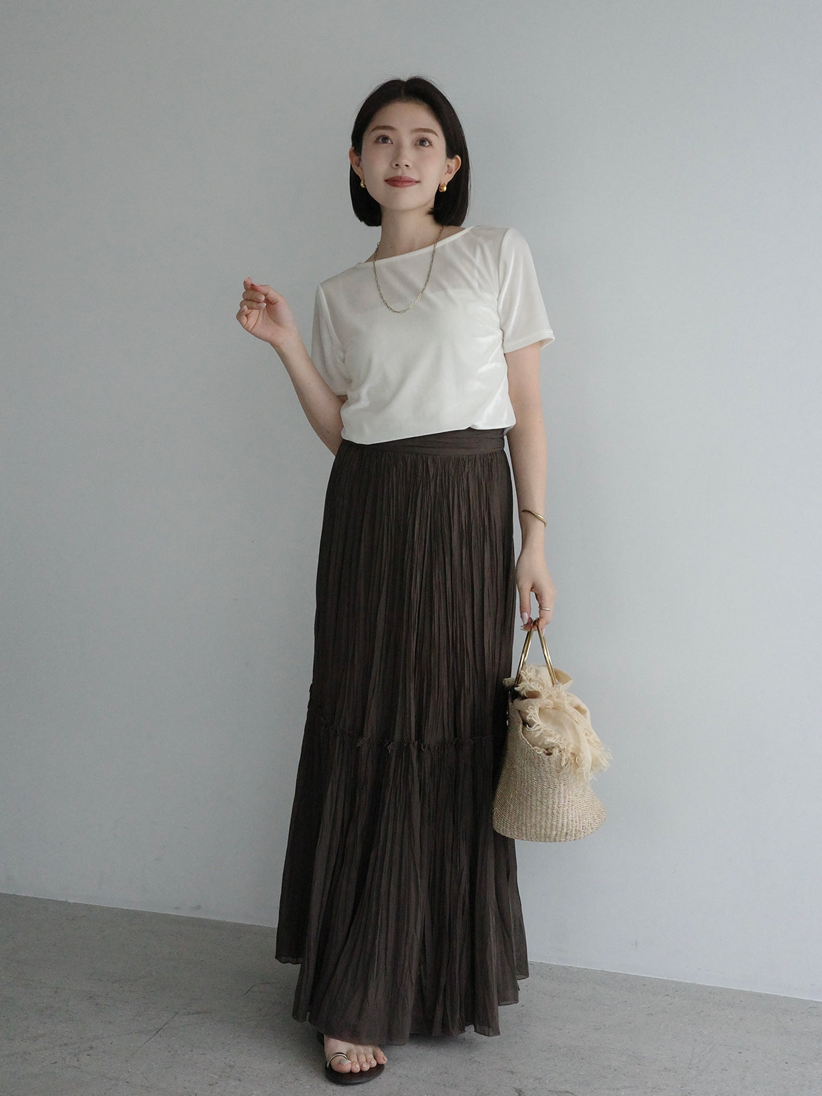 轻盈皱褶褶皱裙