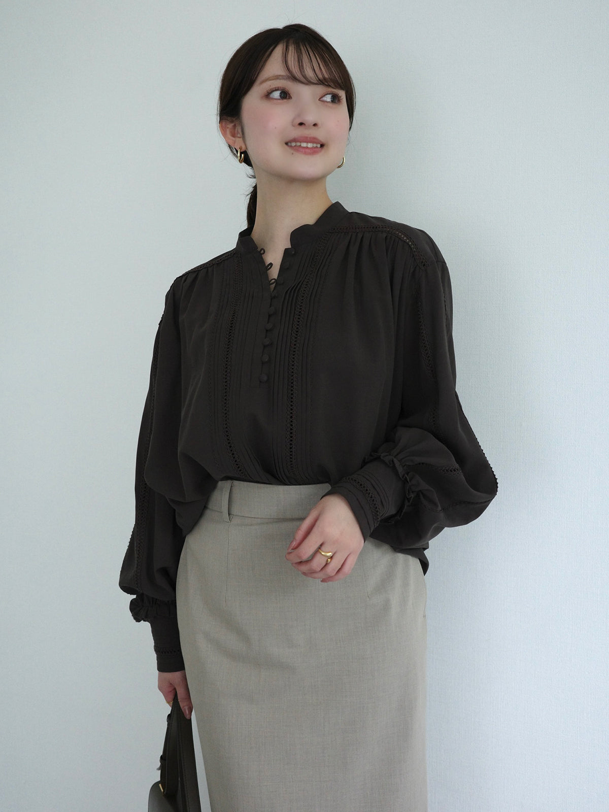 PR:156cm COLOR:CHARCOAL BROWN SIZE:F