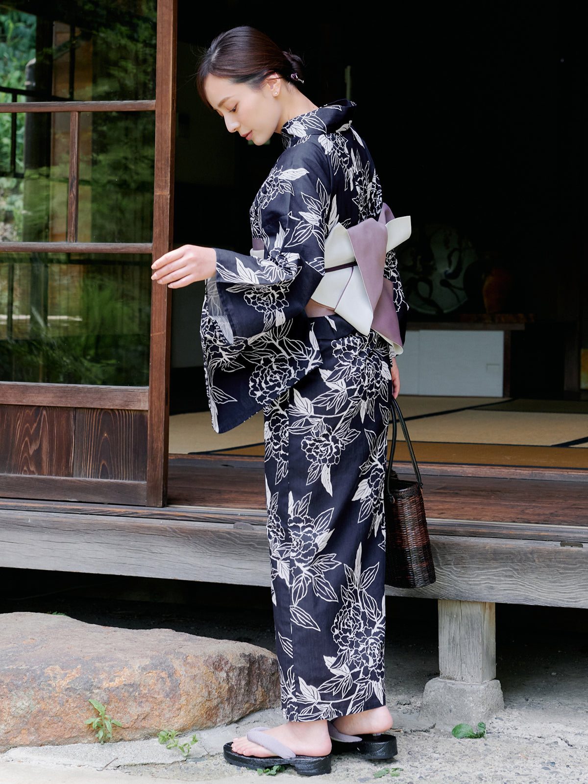 line art peony yukata set - NAVY