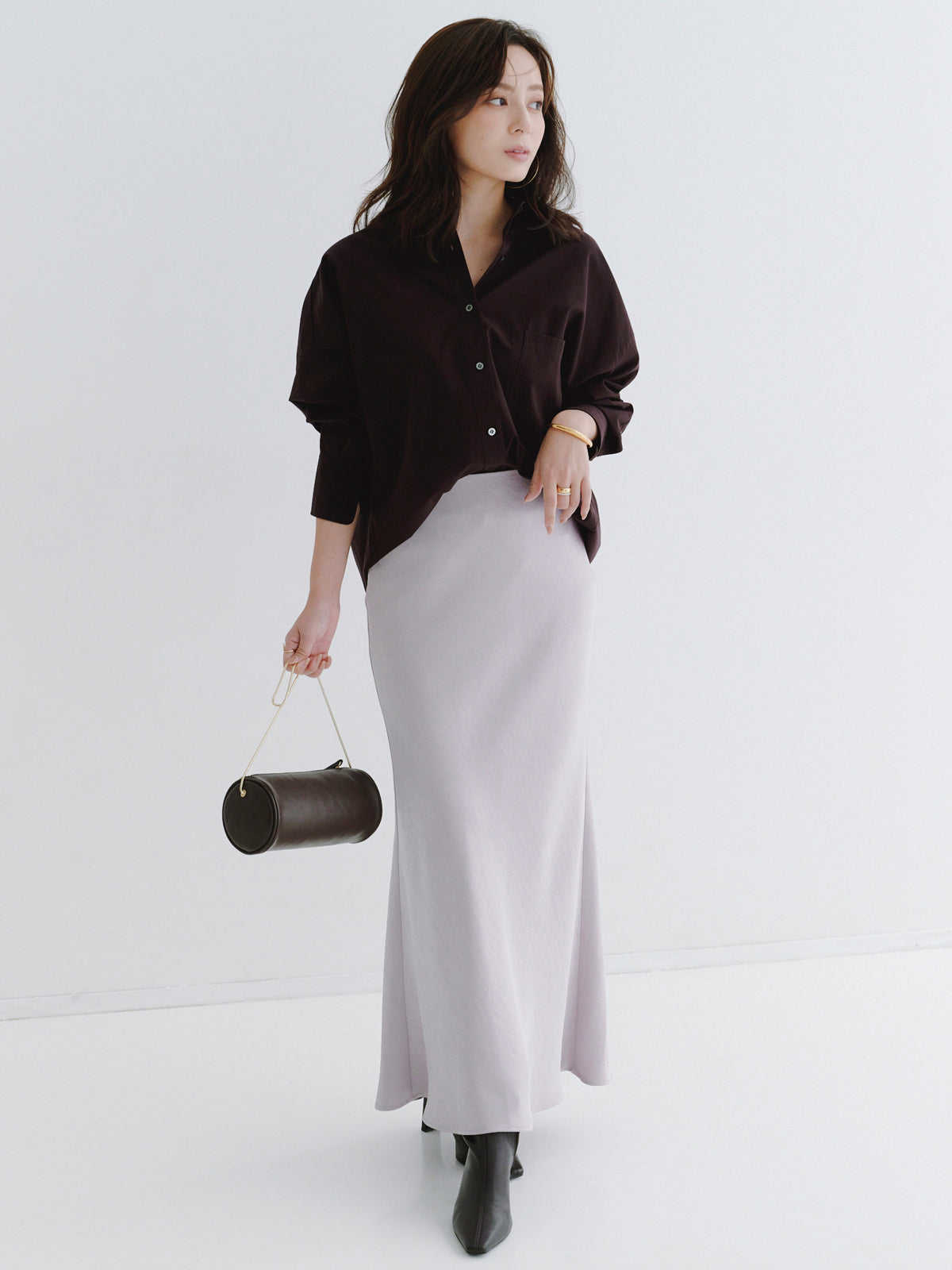 サテンナロースカート