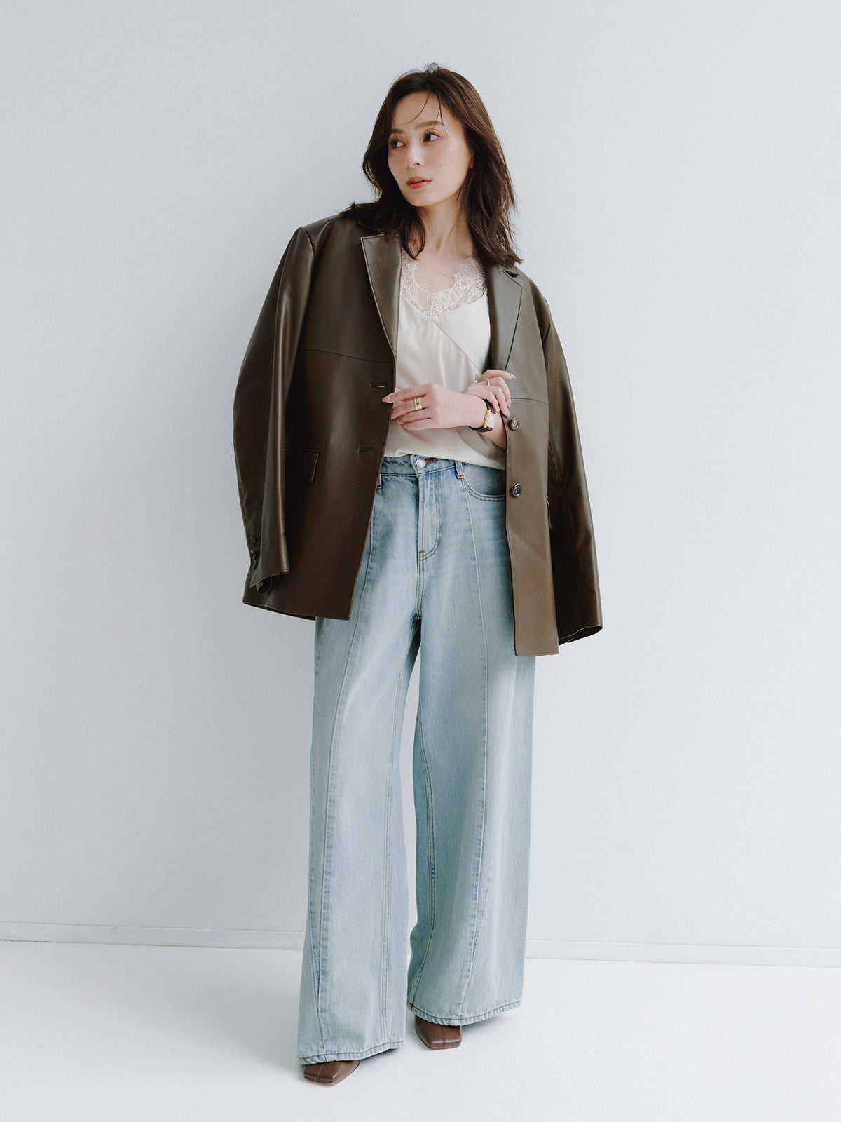 COLOR:LIGHT BLUE