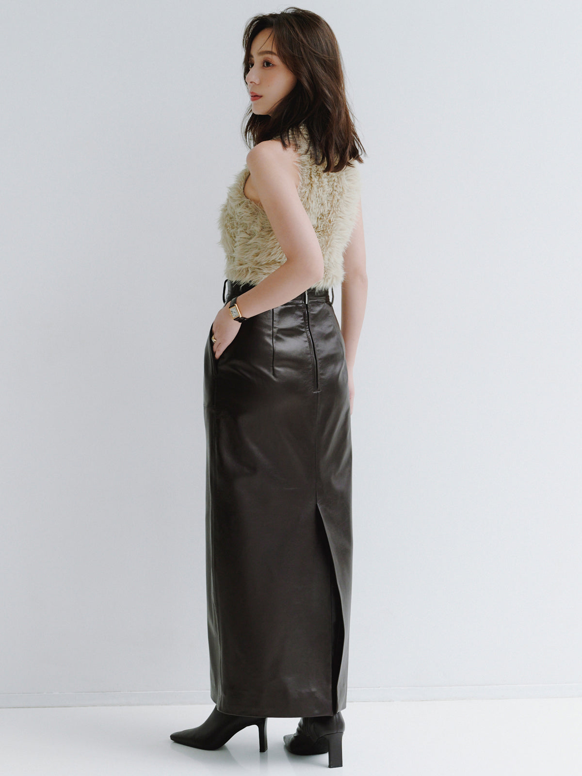 レザータイトスカート