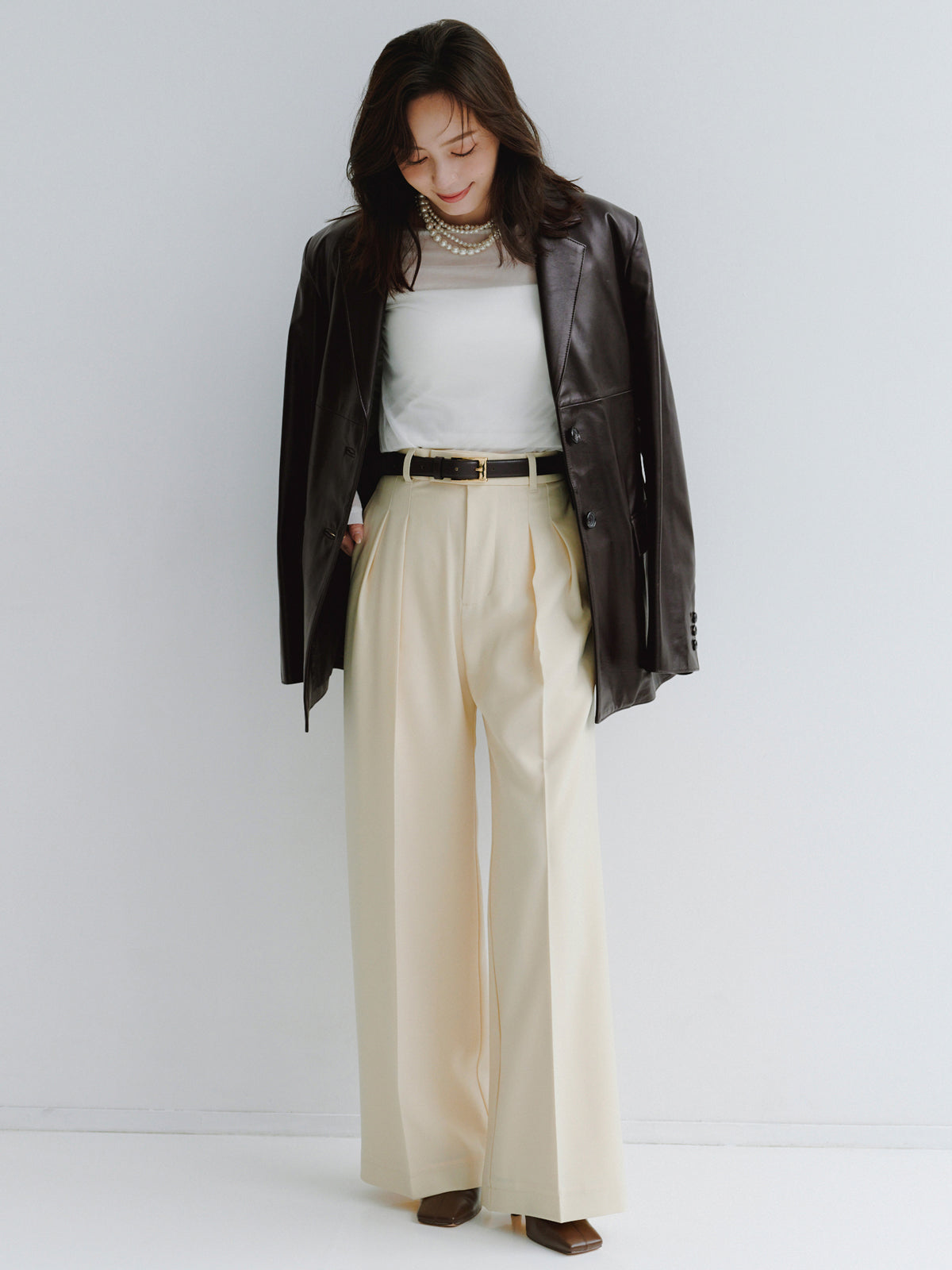 ミッドウェイトツータックワイドパンツ