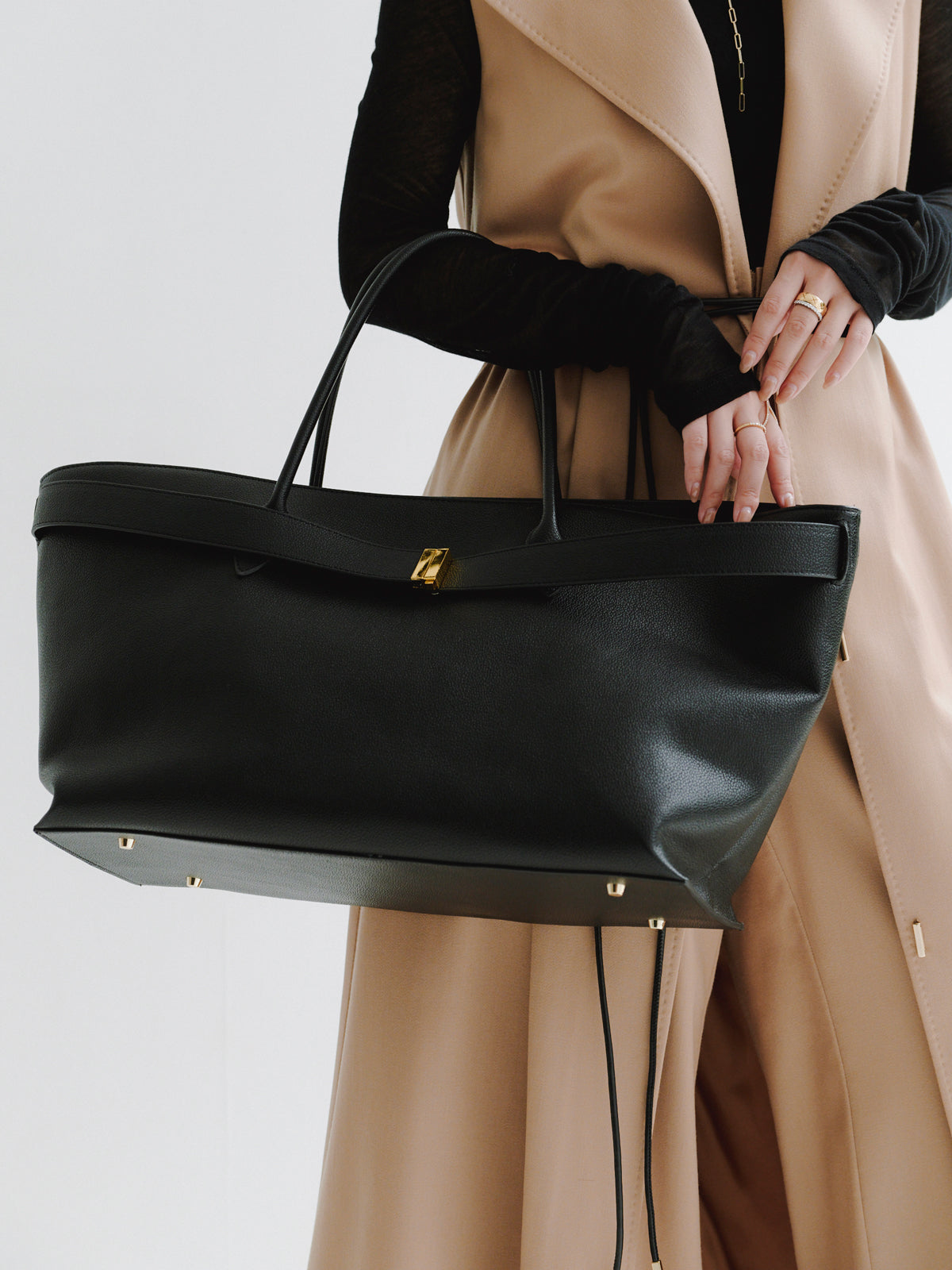 ベルトディテールバッグ