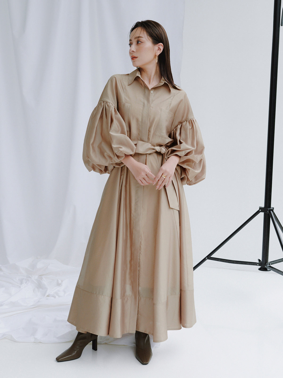 美品anuansシルクタッチオーガンワンピース シルクタッチオーガンワンピース