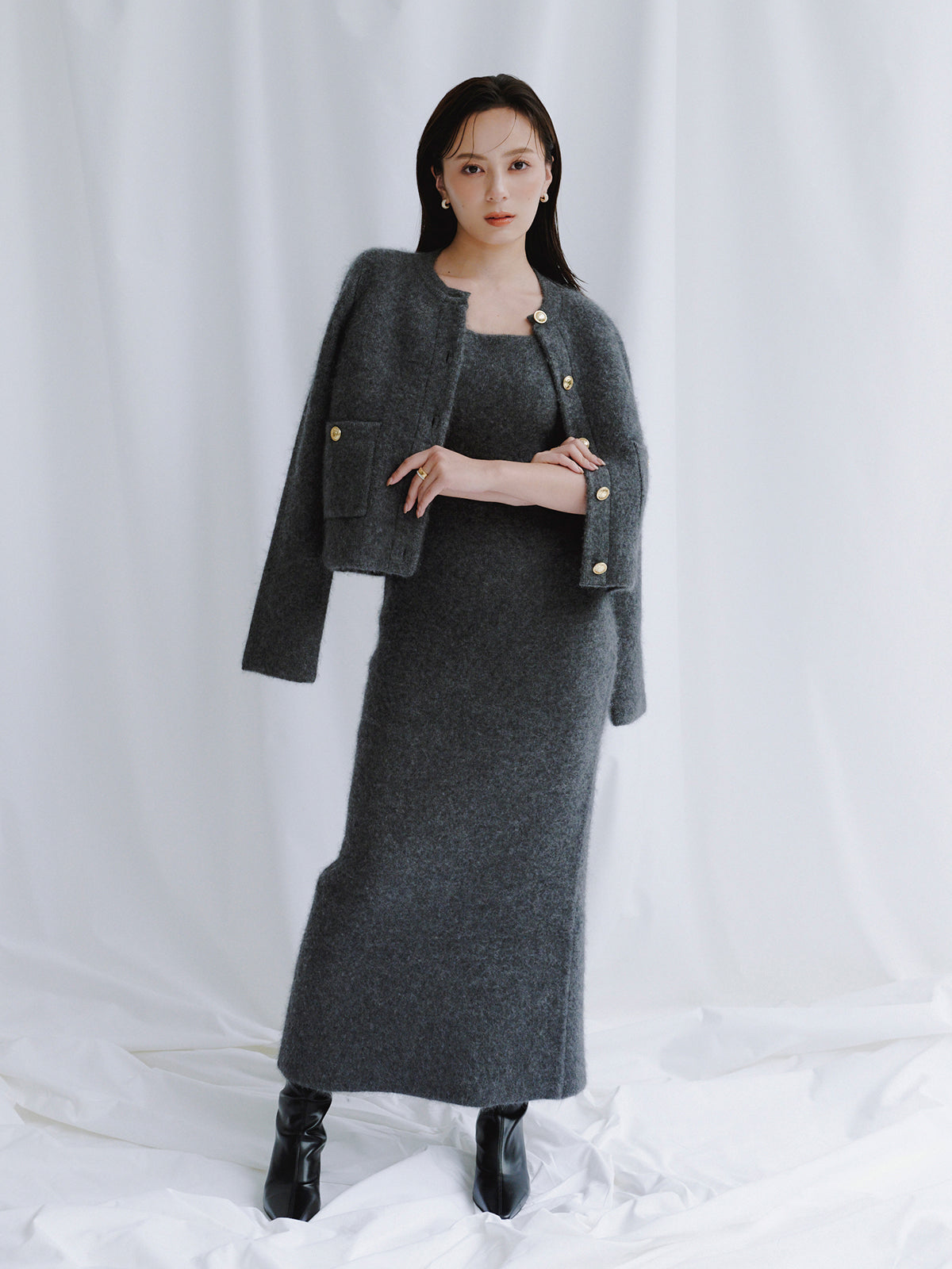 COLOR:GREY
