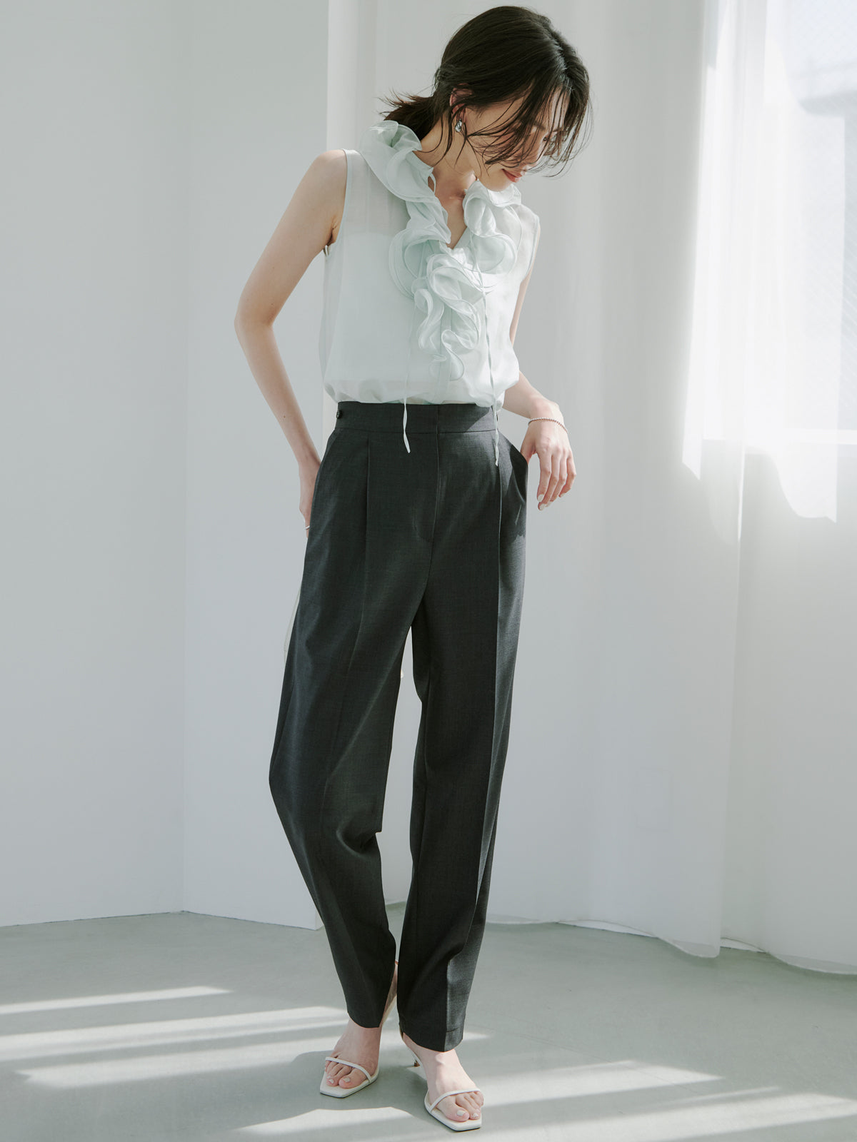 シルクブレンドラッフルブラウス