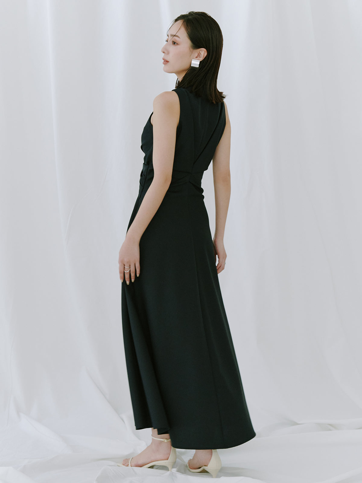 ツイストギャザーワンピース