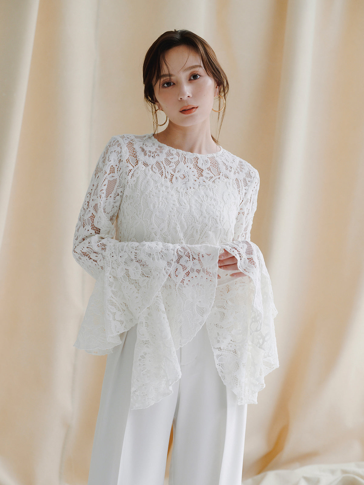 ベロアレースボリュームスリーブブラウス