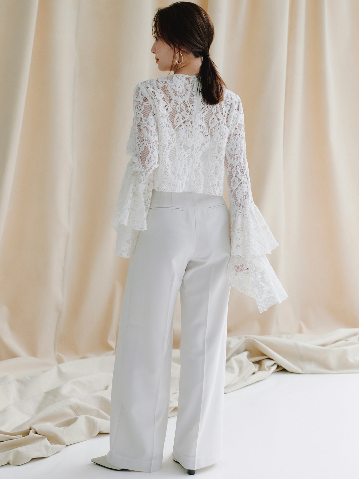 ミッドウェイトツータックワイドパンツ