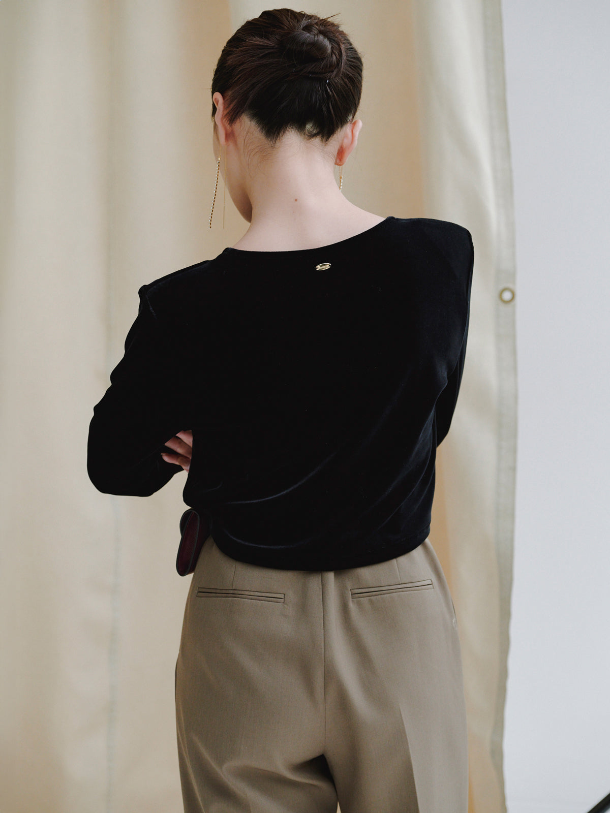 ベロアクロップドカットトップス