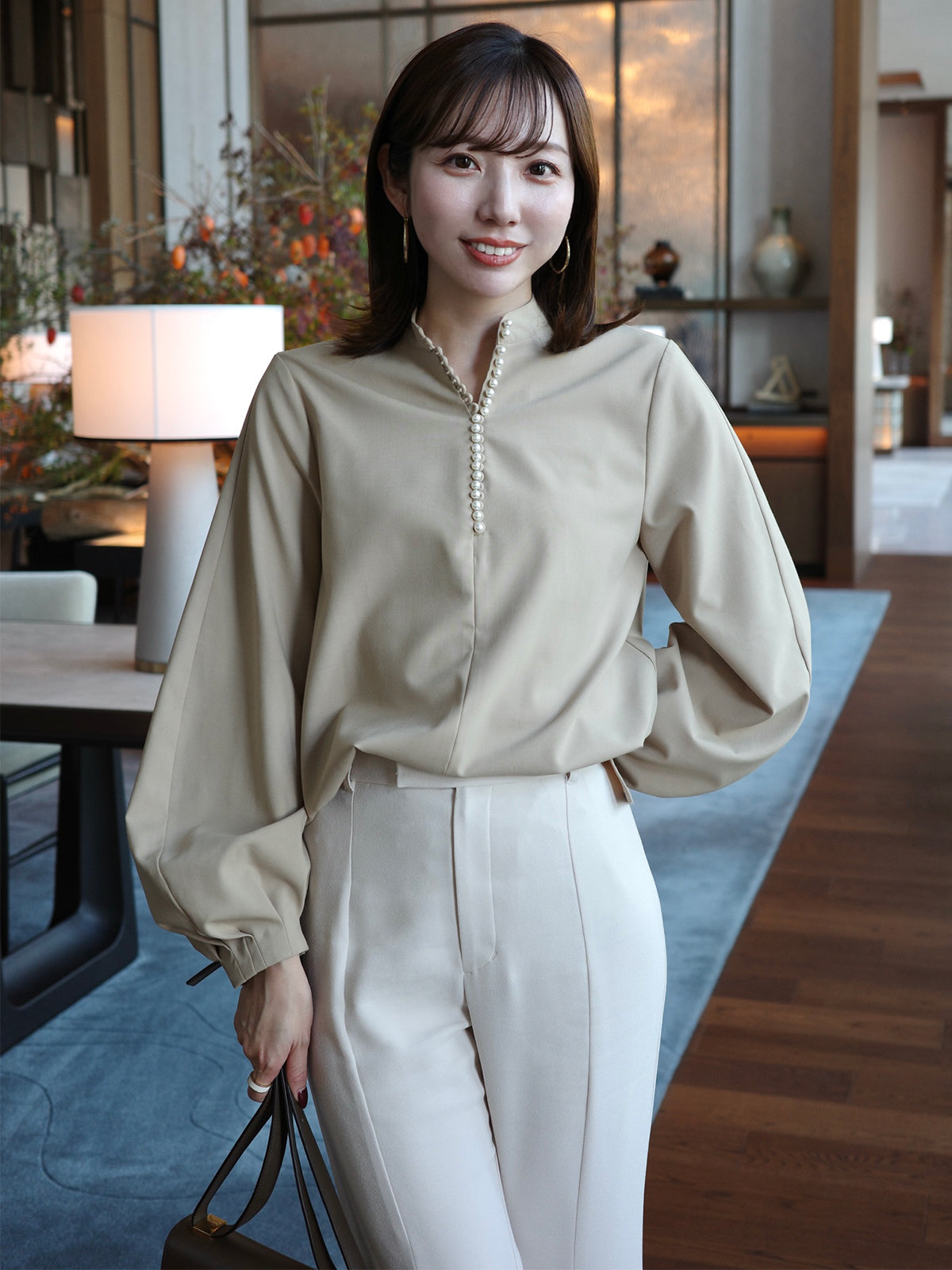 トリアセバックサテンフレアパンツ