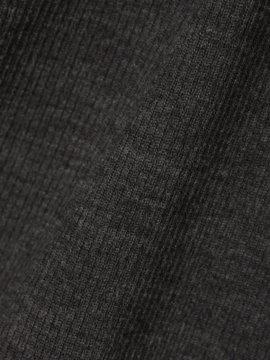 スラッシュリブニットトップス