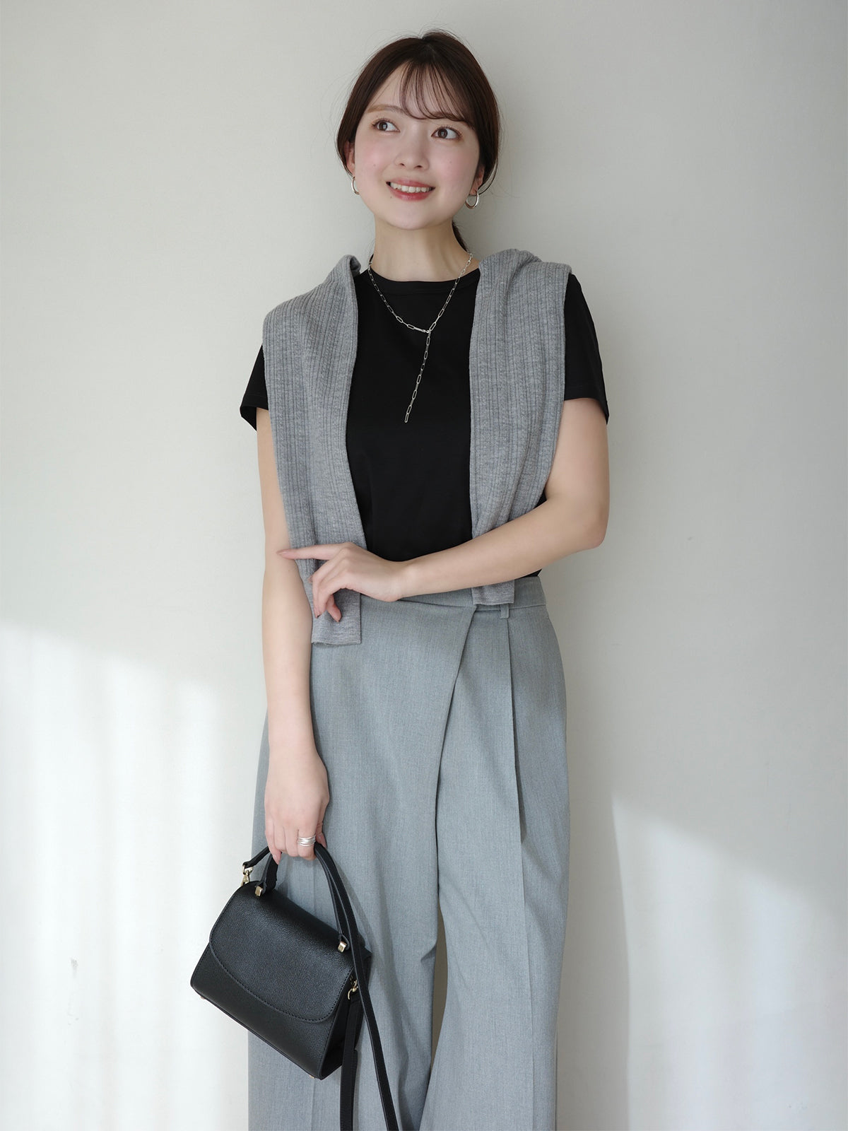 アシメデザインワイドパンツ