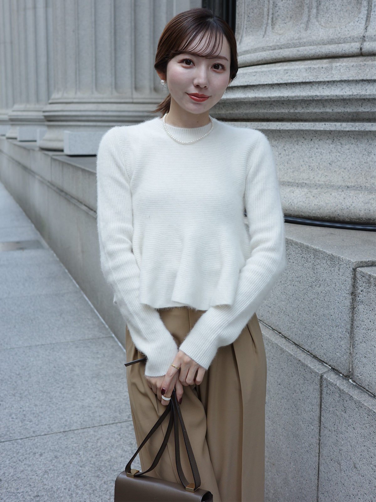 ペプラムショートニットトップス