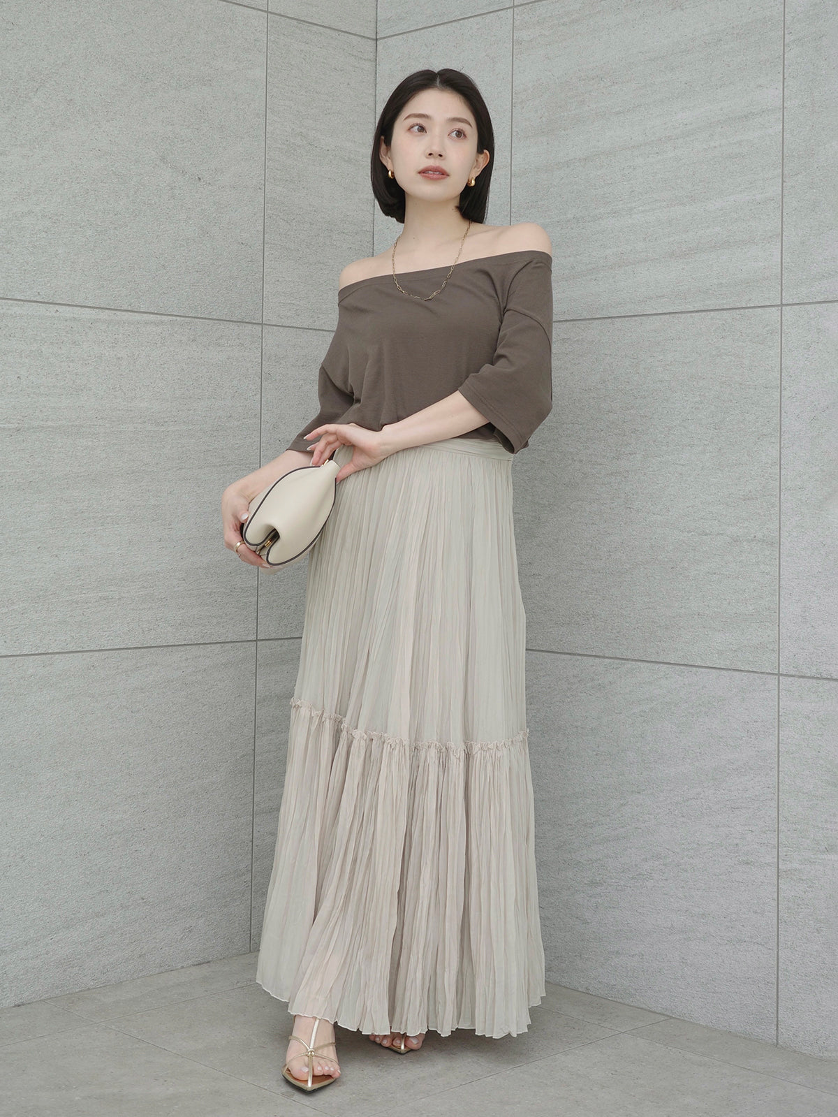 Off-Shoulder T-Shirt