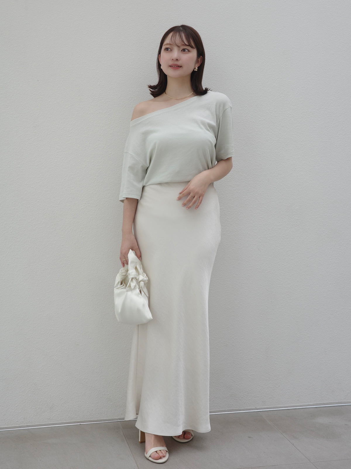 Off-Shoulder T-Shirt