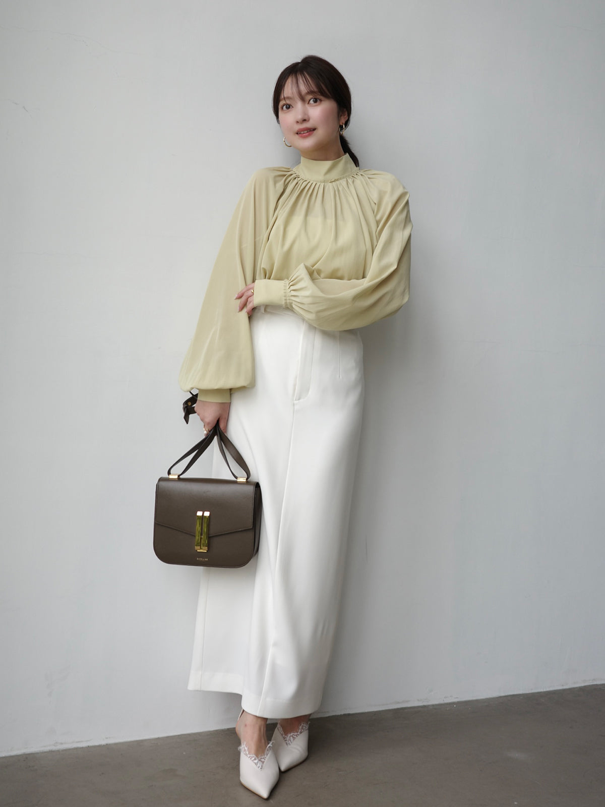 キュプラコットンボリュームブラウス