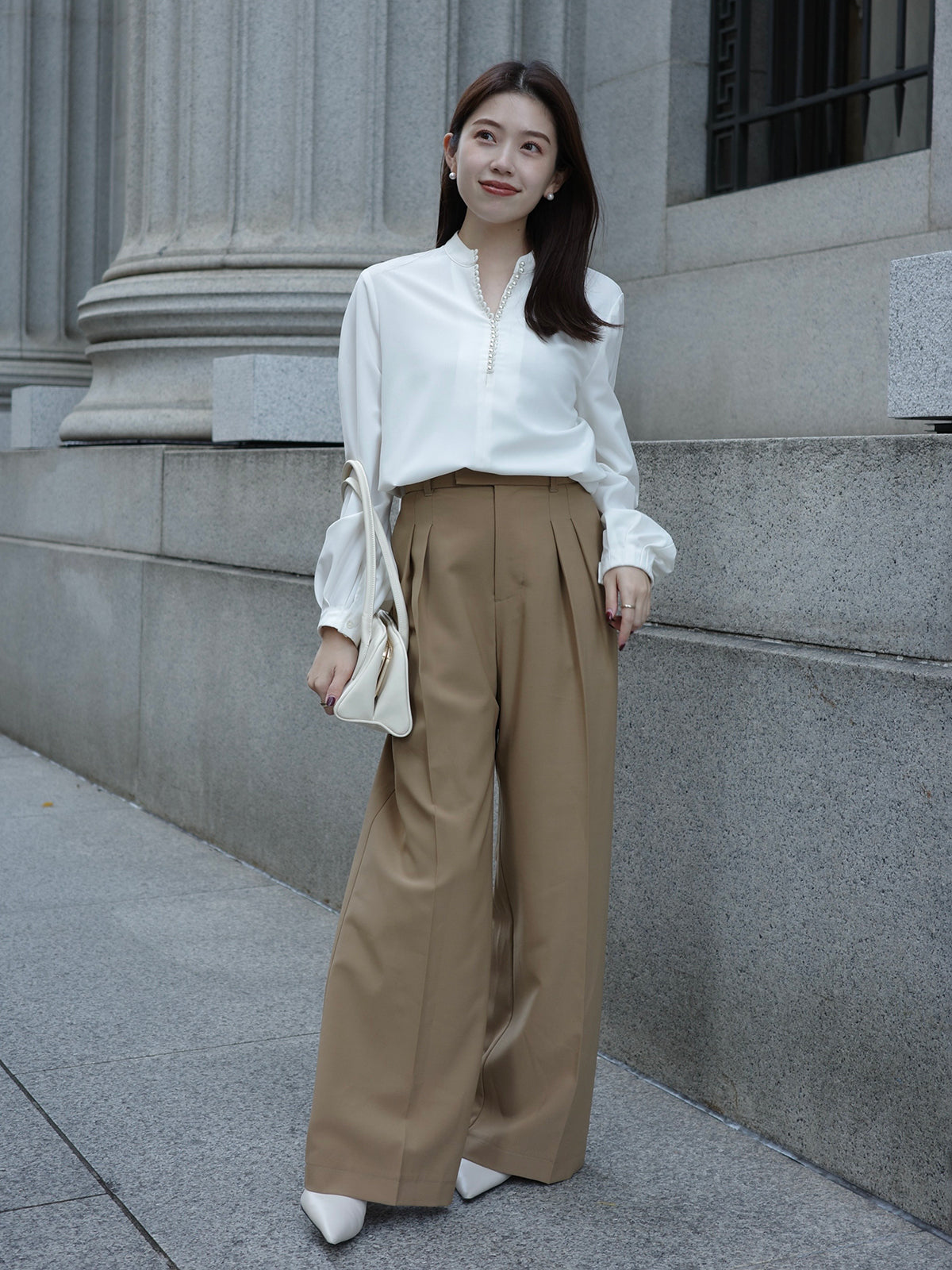 パールトリムブラウス