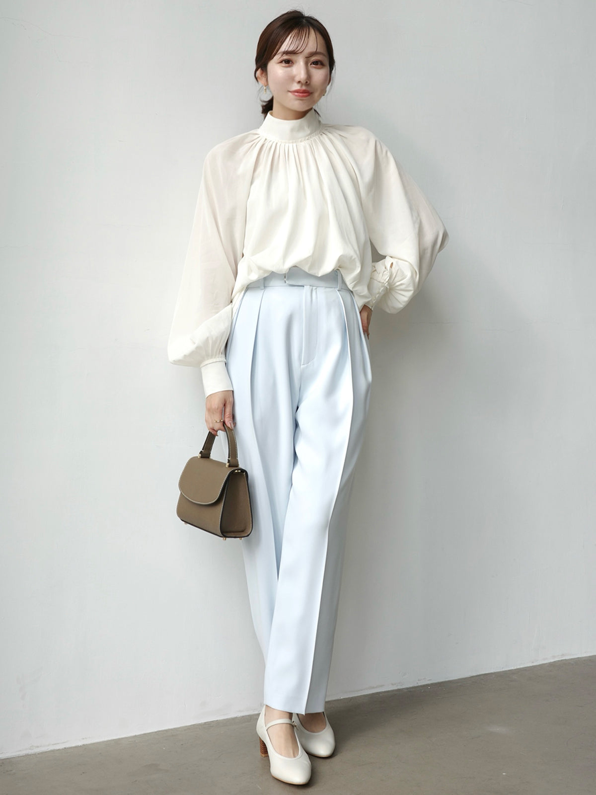 キュプラコットンボリュームブラウス